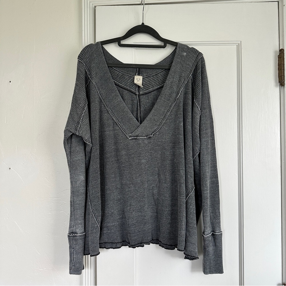 We the Free V-neck Long Sleeve